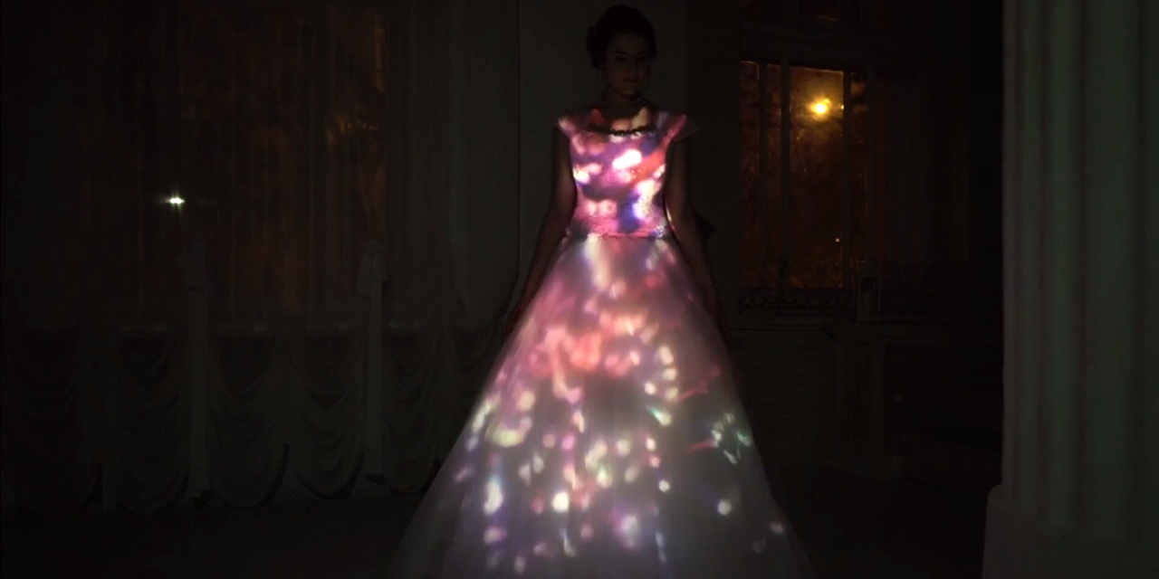 3D mapping на свадебное платье